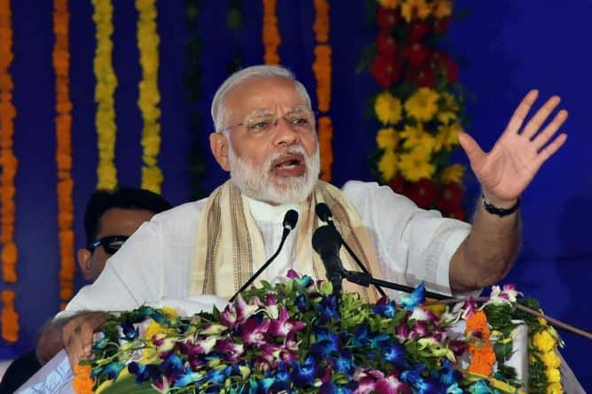 BLOG: गुजरात में लगेगा मोदी का सिक्सर?