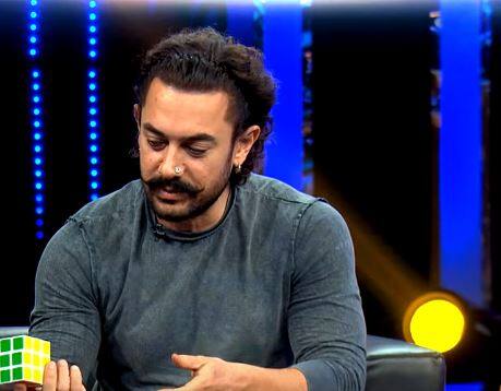 उनकी नई फिल्म 'सीक्रेट सुपरस्टार' संगीत पर आधारित है. इसकी मुख्य किरदार इंसिया है, जिसे 16 साल की अभिनेत्री जायरा वसीम ने निभाया है. यह फिल्म 19 अक्टूबर को रिलीज होगी.