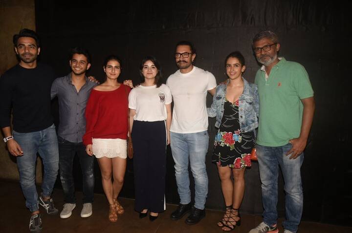 ‘सीक्रेट सुपरस्टार’ की स्क्रीनिंग में आमिर खान ने अपनी पिछली फिल्म ‘दंगल’ की पूरी स्टारकास्ट को भी बुलाया.