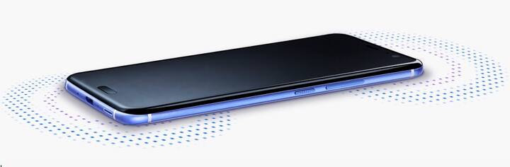 स्मार्टफोन के सेल में घाटा झेल रही HTC के बारे में पहले ऐसी खबर थी कि कंपनी अब मोबाइल मैन्यूफैक्चरिंग में अपने कदम पीछे करने वाली है. मगर 2 नंवबर को कंपनी द्वारा मोबाइल लॉन्च के इनविटेशन ने इस अफवाह को खारिज कर दिया. सीनेट पोर्टल को दिए एक इंटरव्यू में HTC के प्रवक्ताओं ने इस बात को सिरे से नकार दिया. कंपनी के एक प्रवक्ता ने कहा ''HTC बंद नहीं हो रही है और न ही किसी भी कारखाने के मैन्यूफैक्चरिंग पार्ट्स को बेचने की योजना बना रही है.''