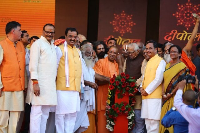 Modi Govt Will Bring Ram Rajya In India Says Cm Yogi Adityanath In Ayodhya दीपावली पर अयोध्या में हुआ भव्य आयोजन, सीएम योगी बोले- देश में 'रामराज्य' लाएगी मोदी सरकार