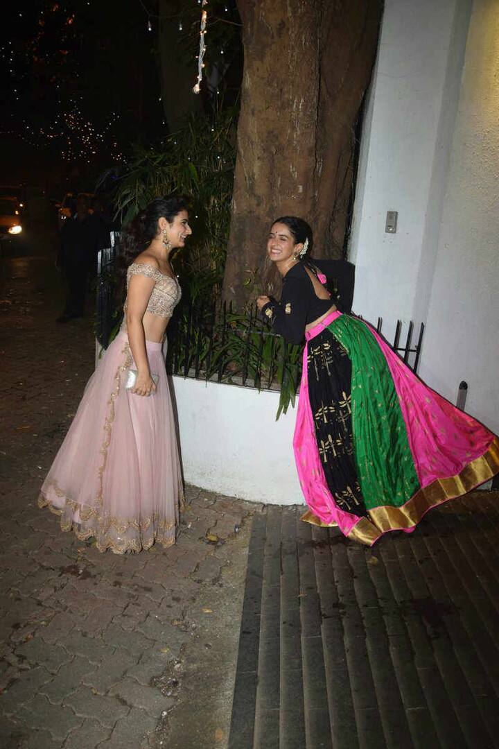 फातिमा और सान्या मल्होत्रा. (तस्वीर: मानव मंगलानी)