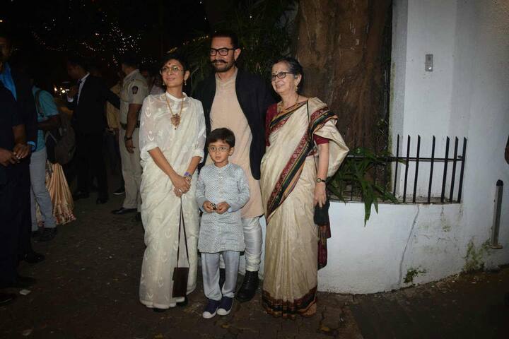 इस साल दिवाली के मौके पर बॉलीवुड के कई सितारों ने पार्टी का आयोजन किया. तो ऐसे में बॉलीवुड के सुपरस्टार आमिर खान कहां पीछे रहने वाले थे. आमिर ने भी बिती रात दिवाली के खास मौके पर बॉलीवुड सितारों के लिए एक ग्रैंड दिवाली पार्टी का आयोजन किया.