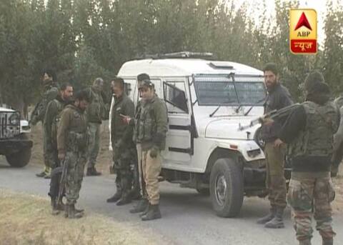 J&K: हंदवाड़ा में सुरक्षाबलों ने एक आतंकी को किया ढेर, मुठभेड़ जारी J&K: हंदवाड़ा में सुरक्षाबलों ने एक आतंकी को किया ढेर, मुठभेड़ जारी