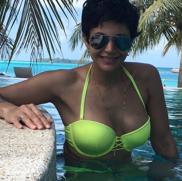   उनकी सोशल मीडिया एक्टिविटी का अंदाज़ा आप इस बात से लगा सकते हैं कि उन्होंने इंस्टाग्राम पर 2000 से ज़्यादा पोस्ट किए हैं.