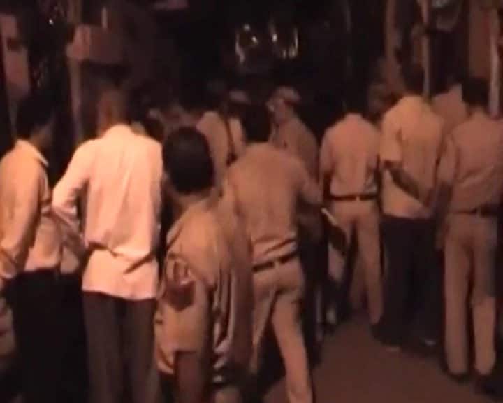 दिल्ली के उस्मानपुर में प्रॉपर्टी डीलर का मर्डर, बदमाशों ने चलाईं अंधाधुंध गोलियां Delhi Property Dealer Murder In Usmanpur दिल्ली के उस्मानपुर में प्रॉपर्टी डीलर का मर्डर, बदमाशों ने चलाईं अंधाधुंध गोलियां