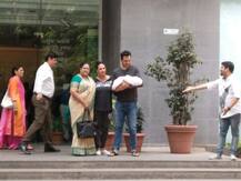 ईशा देओल ने दिया बच्ची को जन्म, तस्वीरों में देखिए अस्पताल से घर जाती ईशा 