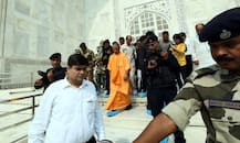 विवाद के बीच योगी आदित्यनाथ ने किया ताजमहल का दीदार