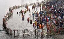 छठ पूजा: डूबते सूर्य को दिया गया अर्घ्य, कल सुबह उगते सूरज की पूजा के बाद संपन्न हो जाएगा पर्व