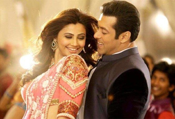 Salman Khan praises Daisy Shah for her new song ‘Aaja Mahi’ सलमान खान ने डेजी शाह को नए गाने ‘आजी माही’ के लिए सराहा