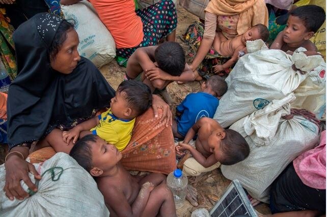 Bangladesh eyes sterilisation to contol Rohingya population रोहिंग्या की आबादी कम करने के लिए बांग्लादेश बना रहा है नसबंदी की योजना
