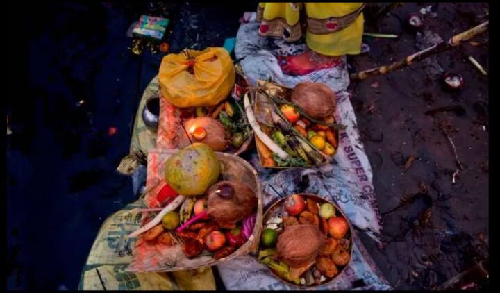 अपने इस किरदार के लिए ऋतिक बारीकी से बिहार की परंपरा और रीति रिवाज को समझ रहे हैं और इसी दौरान उन्हें छठ पूजा के बारे में जानने का मौका मिला. इस वजह से वह इस त्योहार के मूल महत्व को समझ पाए और उन्होंने इस मौके पर सभी को छठ पर्व की बधाई दी.