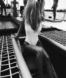 इस अमेरिकी मॉडल ने इंस्टाग्राम पर फिर दिखाया अपनी बोल्डनेस का जलवा