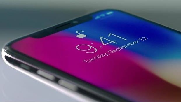 बेटी के वीडियो के कारण एपल ने इंजीनियर को नौकरी से निकाला Apple fires iPhone X engineer after daughter’s hands-on video goes viral बेटी के वीडियो के कारण एपल ने इंजीनियर को नौकरी से निकाला