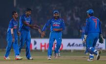 बुमरा और भुवनेश्वर डैथ ओवरों में दुनिया के सर्वश्रेष्ठ गेंदबाज: रोहित शर्मा