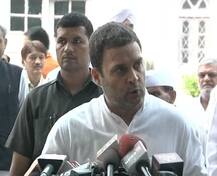 पीएम मोदी ने दो टॉरपीडो GST और नोटबंदी मार अर्थव्यवस्था को नष्ट किया – राहुल गांधी