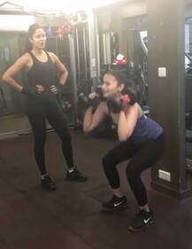 आलिया की फिटनेस कोच बनी कैटरीना, जिम में साथ बहा रही है पसीना