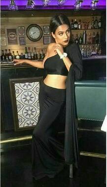  निया शर्मा ने इंटरनेट पर बिखेरा बोल्डनेस का जलवा, तस्वीरें हुईं वायरल