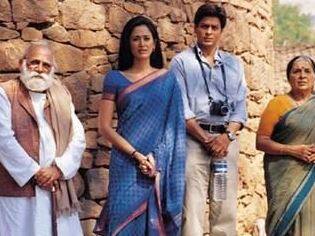 गायत्री जोशी ने साल 2004 में शाहरुख खान के साथ आशुतोष गोविक्कर की फिल्म 'स्वदेश' से बॉलीवुड डेब्यू किया था. फिल्म को बेहतरीन रीव्यूज मिले थे लेकिन फिलहाल शादी के बाद उन्होंने फिल्मों को अलविदा कह दिया है.