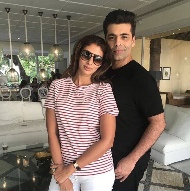 इस पार्टी में अमिताभ बच्चन की बेटी श्वेता बच्चन नंदा ने भी जमकर मस्ती की. आपको बता दें कि कल ही भाभी ऐशवर्या का जन्मदिन मना कर श्वेता शाहरुख के यहां पार्टी में भी शामिल हुई हैं.