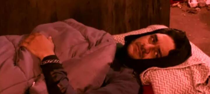 बिग बॉस सीजन 11 में विकास गुप्ता और शिल्पा शिंदे के बीच छिड़ी जंग थमने का नाम नहीं ले रही है. विकास गुप्ता ने कल के एपिसोड में बिग बॉस छोड़ने की धमकी दी. हालांकि बिग बॉस के समझाने के बाद वह अपनी बात वापस लेने को तैयार हो गए. लेकिन आज के एपिसोड में शिल्पा शिंदे से तंग आकर विकास गुप्ता एक बार फिर बड़ा कदम उठाने जा रहे हैं.