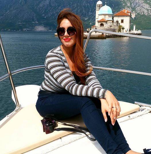 जेठालाल से लेकर बबिता जी तक सोशल मीडिया पर भी ये किरदार काफी चर्चा में रहते हैं. बबिता जी का किरदार निभाने वाली एक्ट्रेस मुनमुन दत्ता सोशल मीडिया पर काफी ट्रोल्स का सामना करना पड़ रहा है. 