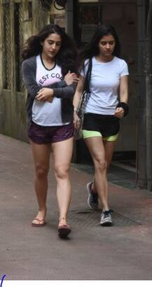 दोस्त संग जिम के लिए निकलीं सैफ अली ख़ान की बेटी सारा, कैमरे में हुईं कैद