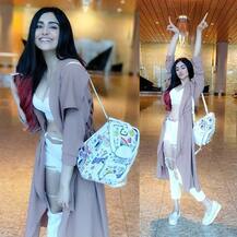 क्यूटनेस और हॉटनेस की तस्वीरों से ओवरलोडेड हैं अदा शर्मा की इंस्टा टाइमलाइन