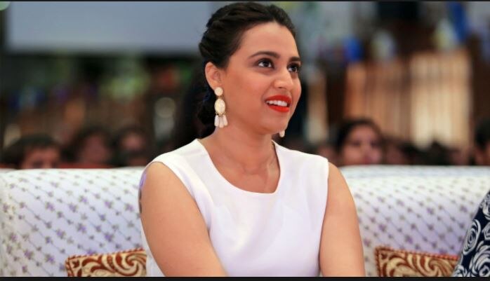 Vivek Agnihotri slams Swara Bhasker for comments on Padmaavat, swara reacts 'पद्मावत' विवाद: फिल्मकार के बयान पर भड़कीं स्वरा भास्कर, बता दिया 'नीच और बीमार'