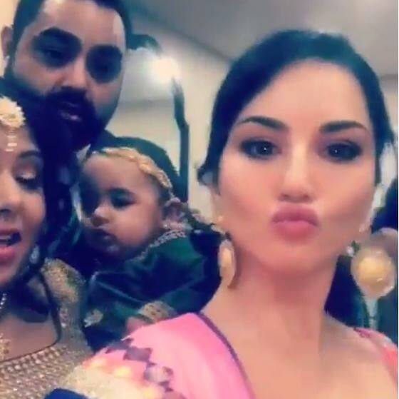 सनी लियोन ने बहन की शादी में कुछ ऐसा रिएक्शन दिया. 