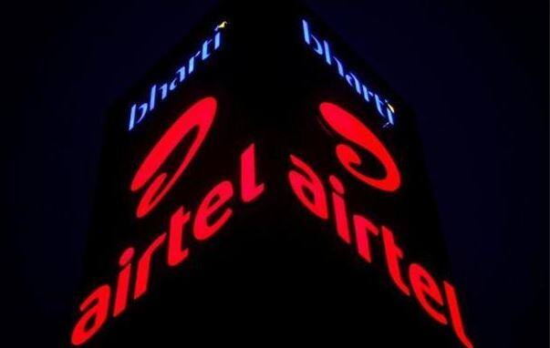 इसके साथ ही इसमें हर दिन 100 मैसेज और अनलिमिटेड कॉलिंग मिलेगी.