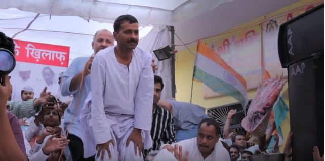 योगेंद्र यादव हालांकि अब अलग पार्टी बना चुके हैं, लेकिन फिल्म के निर्देशकों को इससे फर्क नहीं पड़ता. उनका मानना है,