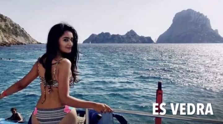 तस्वीरों में आप टीवी एक्ट्रेस त्रिधा चौधरी को देख सकते हैं. स्टार प्लस की ये एक्ट्रेस इस बार सीरियल की वजह से नहीं बल्कि अपनी हॉट तस्वीरों की वजह से चार्चा में हैं.