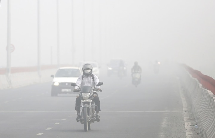 Even today the climate of Delhi-NCR is not breathable, AQI recorded 337, there is a possibility of improvement from tomorrow Delhi-NCR Air Pollution: आज भी सांस लेने लायक नहीं दिल्ली-NCR की आबोहवा, AQI 337 दर्ज, कल से सुधार के आसार