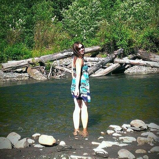 इतना ही नहीं, मैरिसा इस पुरुष के 12 हजार डॉलर लेकर भाग गई. फिलहाल मैरिसा जेल में है और इस मामले की जांच चल रही है.