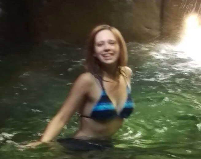 यूं तो आपने कई केस सुने होंगे जब एस्कॉर्ट्स को लोग बिना वजह प्रताडि़त करते हैं. लेकिन हम आपको इससे एकदम उलट मामला बता रहे हैं.