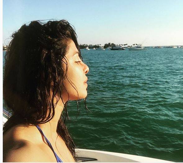 यहां तक तो ठीक था. इससे कुछ दिन पहले ही प्रियंका को फोर्ब्स मैग्जीन ने दुनिया की 100 सबसे प्रभावशाली महिलाओं में चुना हैं.