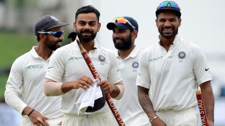 भारतीय टीम के लिए ये टेस्ट सीरीज बहुत अधिक मायने रखती है. श्रीलंका को उनके घर में सूपड़ा साफ करने के बाद भारत भारतीय क्रिकेट टीम अगर तीन टेस्ट मैचों की आगामी सीरीज में भी क्लीन स्वीप करती है तो वह होम ग्राउंड में जीत का शतक लगाने वाली विश्व की तीसरी टीम बन जाएगी.