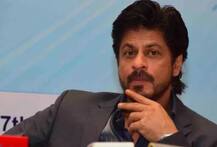 बर्थडे सेलिब्रेशन के दौरान शाहरुख पर चीखा ये नेता, SRK ने ऐसे दिया जवाब