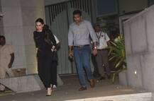 ब्वॉयफ्रेंड के तलाक के तुरन्त बाद डेट पर दिखीं करिश्मा कपूर