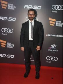  SEE PICS: विराट कोहली के बुलावे पर Sports Honours Night का हिस्सा बनें आमिर, अक्षय, मलाइका समेत कई सितारें