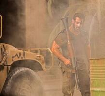 मिसाइल लॉन्चर के साथ सलमान खान का ये लुक है दमदार