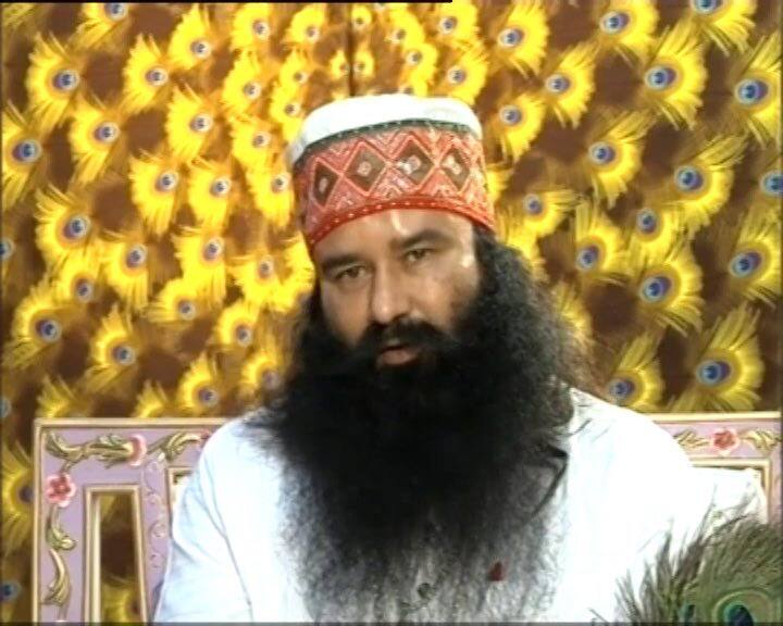 baba ram rahim gets special treatment in jail जेल में राम रहीम को VIP ट्रीटमेंट, स्पेशल खाना, घरवालों से बात के लिए ज्यादा वक्त