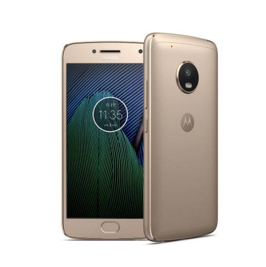 मोटो G5s प्लस: इसमें 5.5 इंच की स्क्रीन दी गई है. इसमें 2.0 GHz ऑक्टाकोर प्रोसेसर, 13 मेगापिक्सल का डुअल रियर कैमरा और 4 जीबी की रैम दी गई है. कीमत- 15,999 रुपये