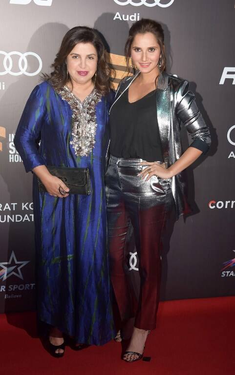 इसके के अलावा सानिया अपने लुक्स और कपड़ों को लेकर भी चर्चा में रहती हैं.