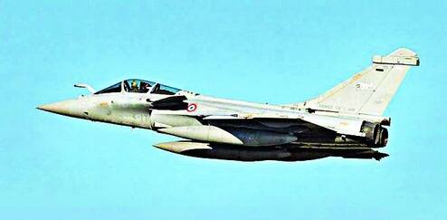 उन्होंने इस सौदे में रक्षा खरीद प्रक्रिया और हिन्दुस्तान एयरनोटिक्स लिमिटेड के हितों की अनदेखी करने का आरोप लगाया. उनके अनुसार राफेल विमान के फ्रांसीसी निर्माता डसाल्ट एविएशन ने एचएएल को टेक्नॉलजी ट्रांसफर से इंकार कर दिया और इसके बदले रिलायंस डिफेंस के साथ दूसरा समझौता किया.