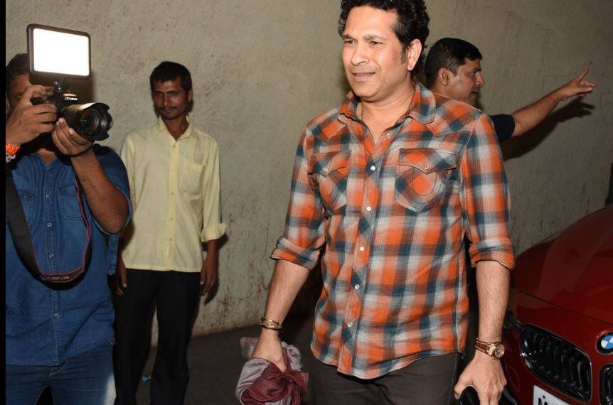 सचिन ने इंग्लैंड टीम में सैम करन और ओली पॉप को शामिल किए जाने को बताया सही कदम sachin tendulkar says age should not be a criteria सचिन ने इंग्लैंड टीम में सैम करन और ओली पॉप को शामिल किए जाने को बताया सही कदम