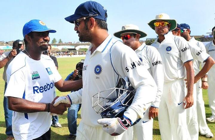 भारत के लिए सबसे ज्यादा रन बनाने का रिकॉर्ड अब भी पूर्व कप्तान एमएस धोनी के नाम है. एमएस ने 60 टेस्ट मुकाबलों तक देश की कप्तानी की. जिसमें उन्होंने बल्ले से भी बेजोड़ प्रदर्शन करते हुए 3454 रन बनाए हैं.