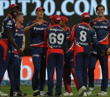 दिल्ली डेयरडेविल्स के निदेशक टी.ए. शेखर ने अपने पद से इस्तीफा दिया