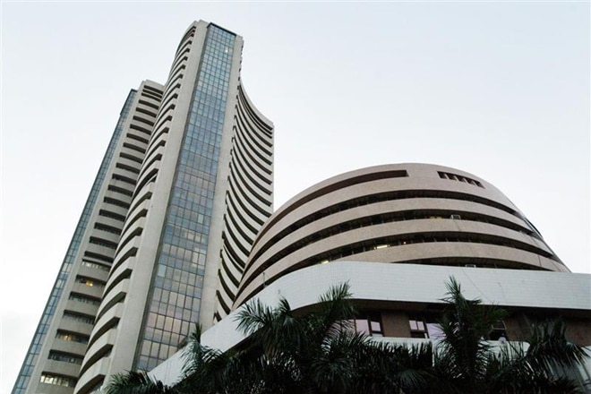Indian stock exchanges raised Rs 38,640 crore from IPO till November this year इस साल शेयर बाजार ने की बंपर कमाई, नवंबर तक IPO से जुटाये 38,640 करोड़ रुपये